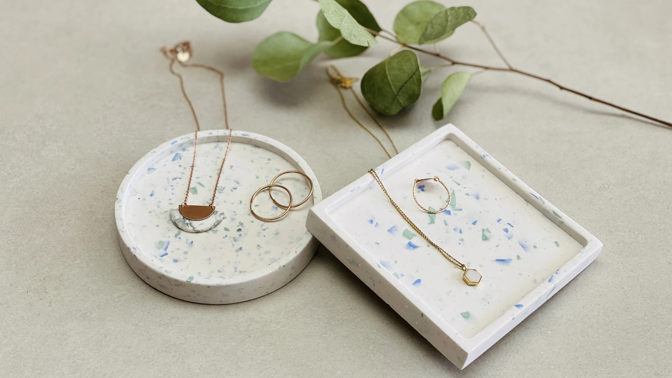 Embellece tu hogar de manera sostenible con piezas naturales y hechas a mano