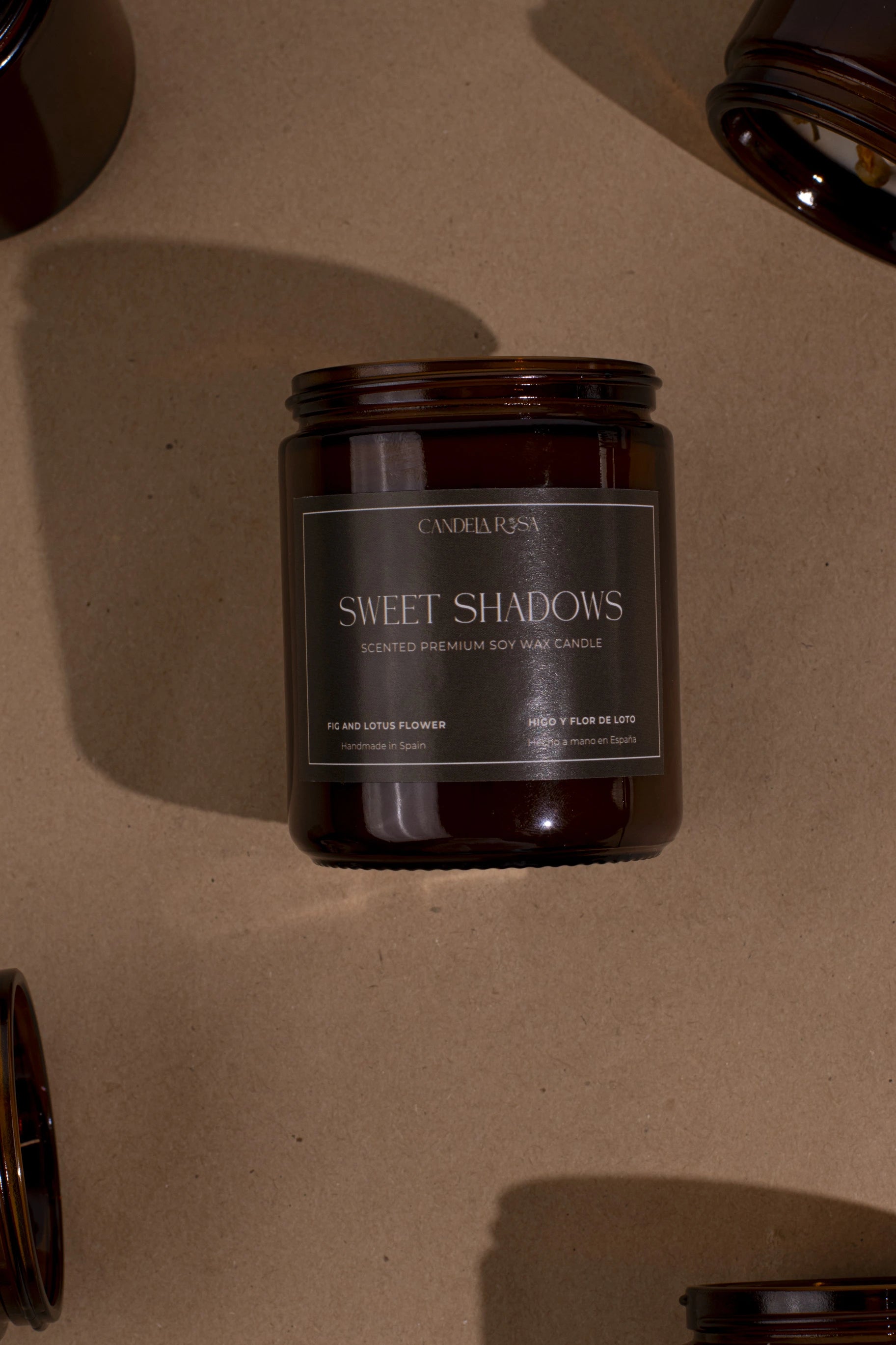 Sweet shadows: vela aromática premium higo y flor de loto