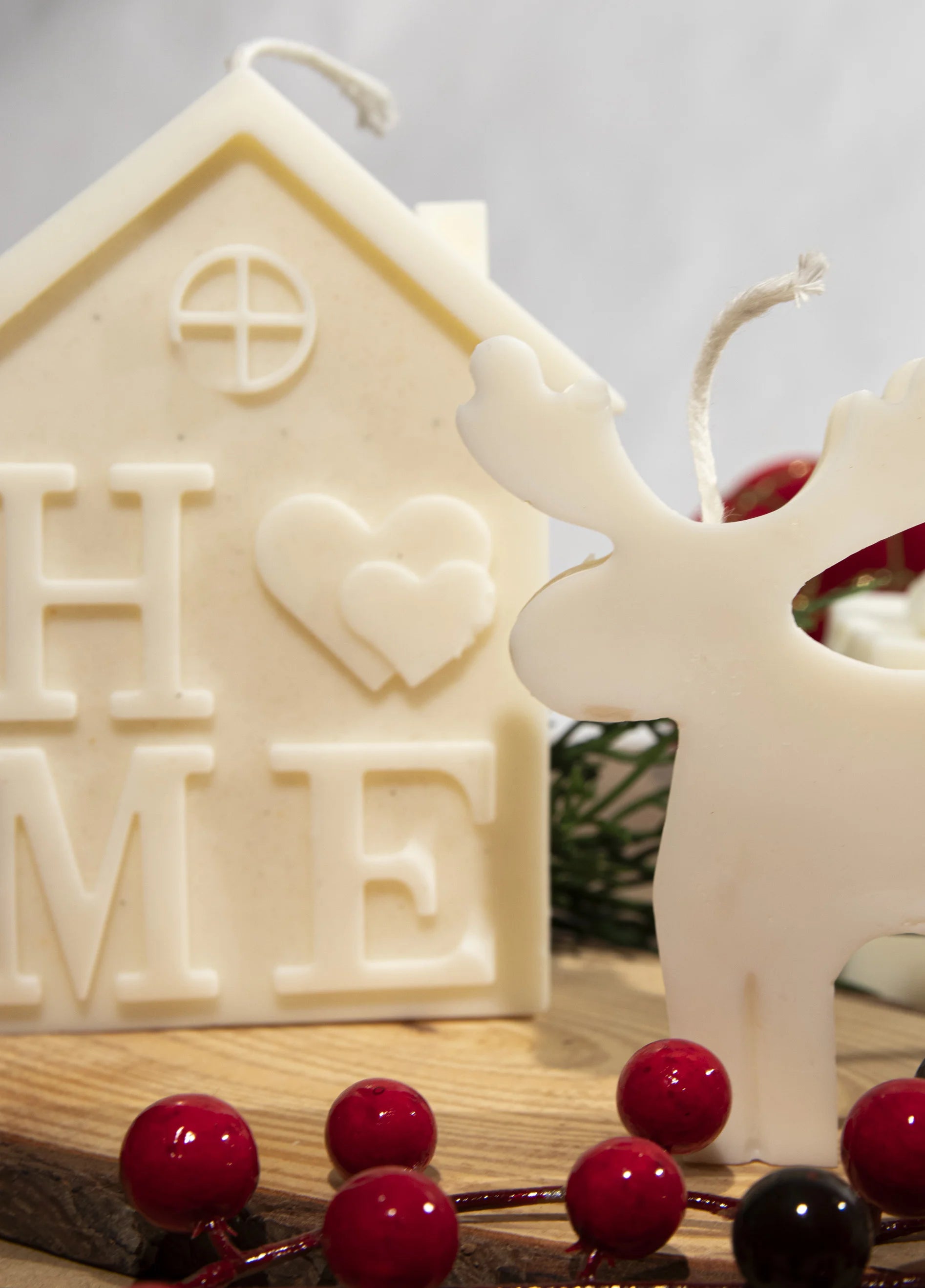 Velas de Navidad originales velas veganas vela casita de Navidad velas artesanales velas naturales velas de soja velas sin tóxicos decoración de navidad velas de lujo velas minimalistas velas blancas navidad 2024 