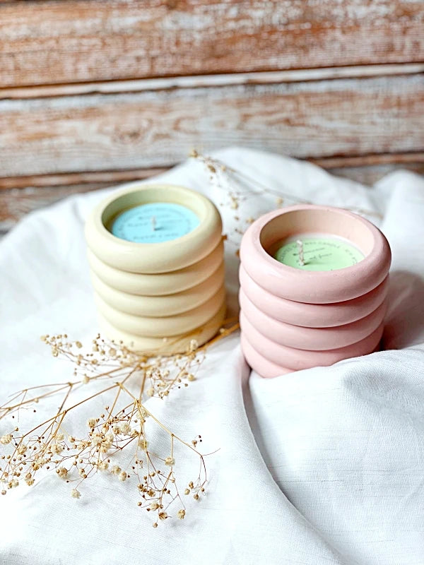 vela aromatica recipiente hecho a mano aroma bergamota o pera candela rosa tienda online velas artesanales 