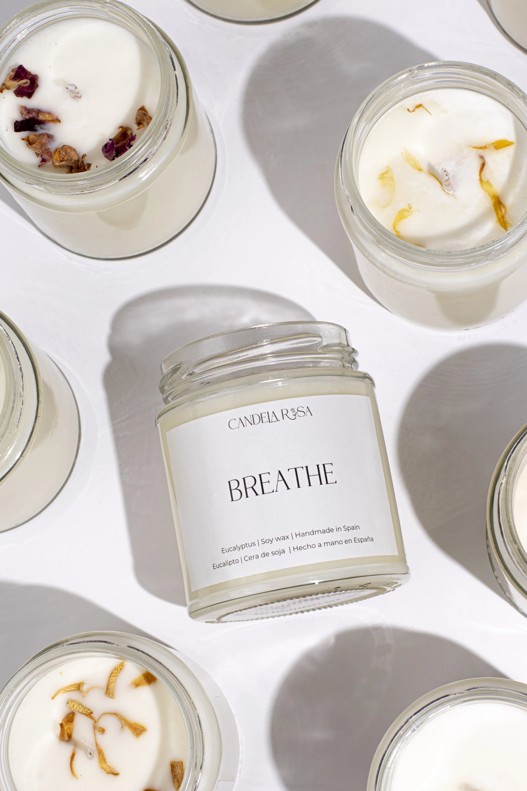 vela de lujo de eucalipto , vela aromática premium en tarro vidrio con tapa candela rosa velas de lujo velas aromáticas lujosas luxury artisan candle soy wax velas veganas velas perfumadas tienda de velas vela que huele bien españa , velas de cera de soja y coco 