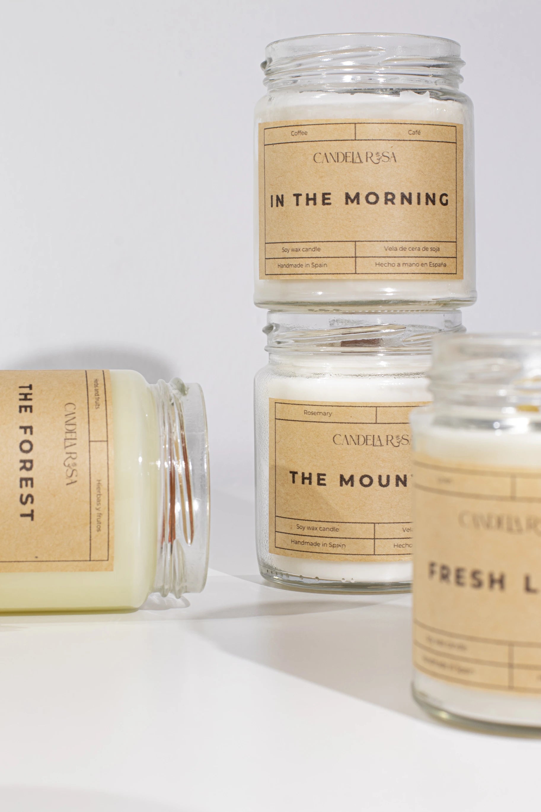 colección de velas con aromas rústicos  tienda de velas españa velas artesanales velas perfumadas velas veganas velas no tóxicas velas naturales velas cera de soja y cera de coco artesano de velas marca registrada de velas 