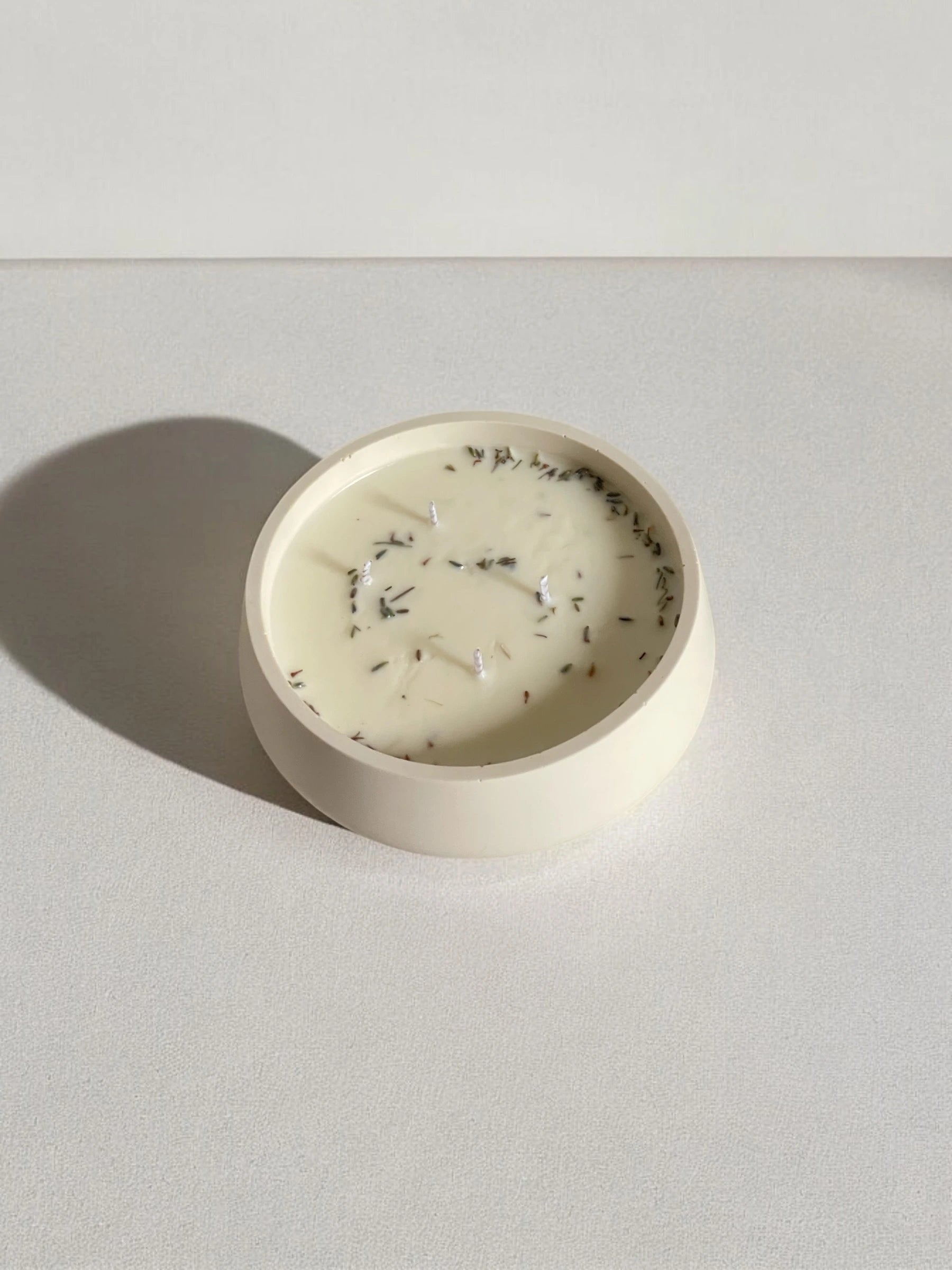 elegantes velas aromáticas en recipientes sostenibles tamaño XXL