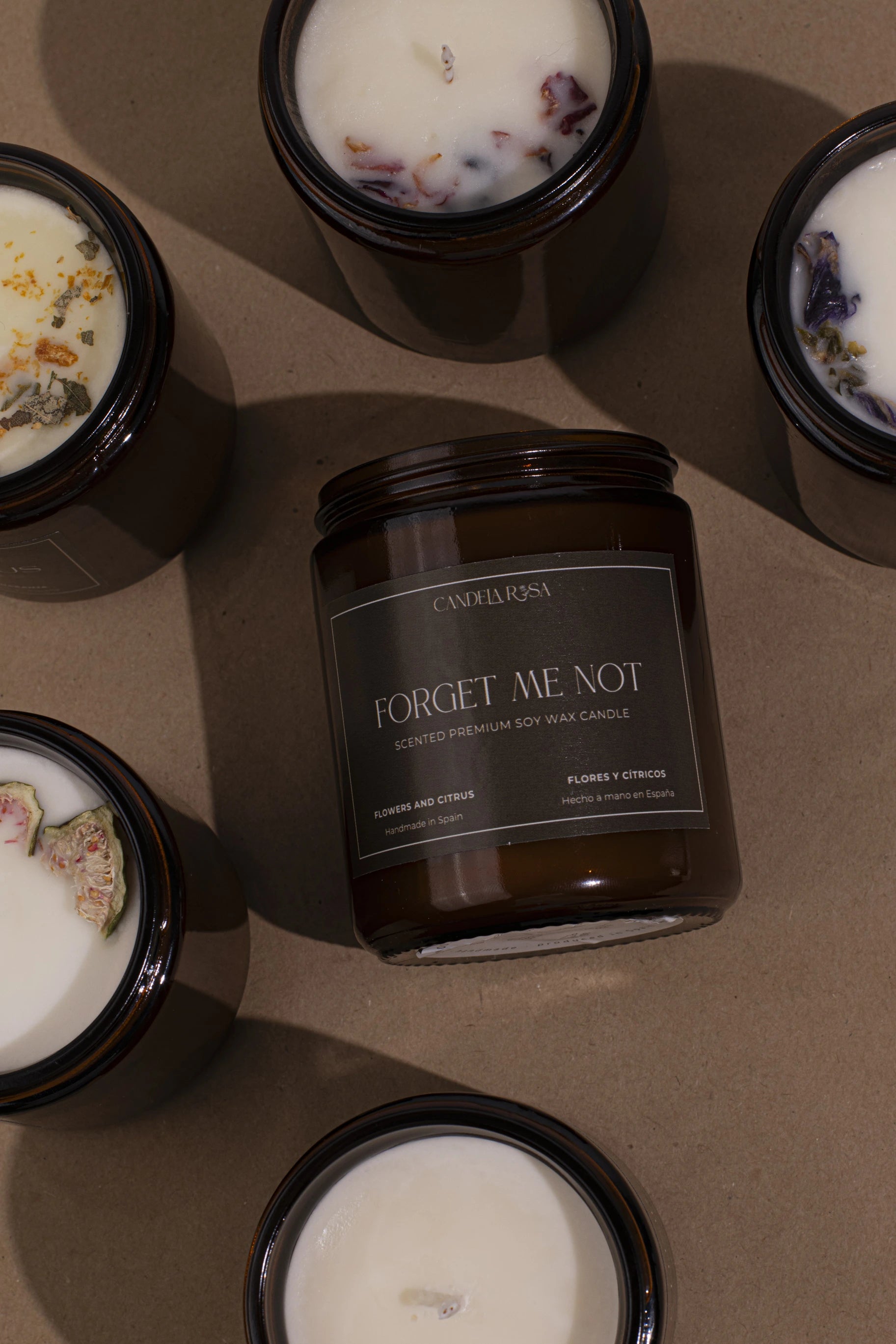 Forget Me Not: vela aromática premium flores y cítricos