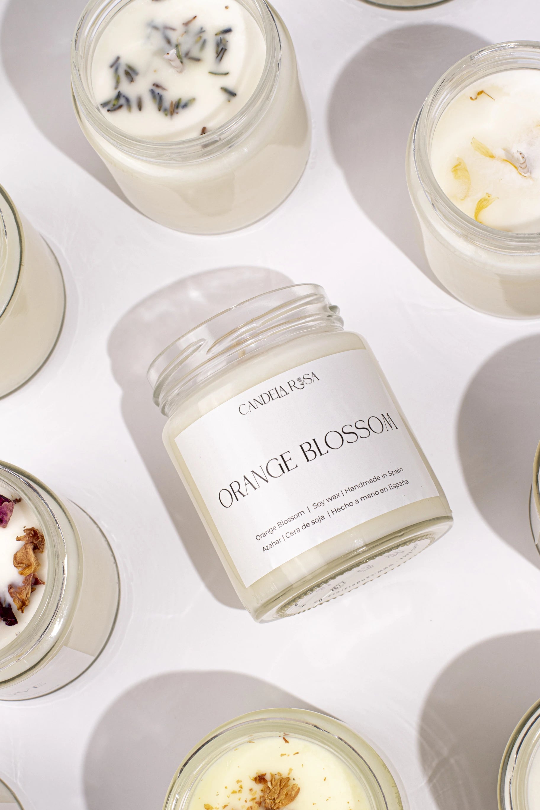 vela flor de azahar vela aromática premium en tarro vidrio con tapa candela rosa velas de lujo velas aromáticas lujosas luxury artisan candle soy wax velas veganas velas perfumadas tienda de velas vela que huele bien españa velas de cera de soja y cera de coco 