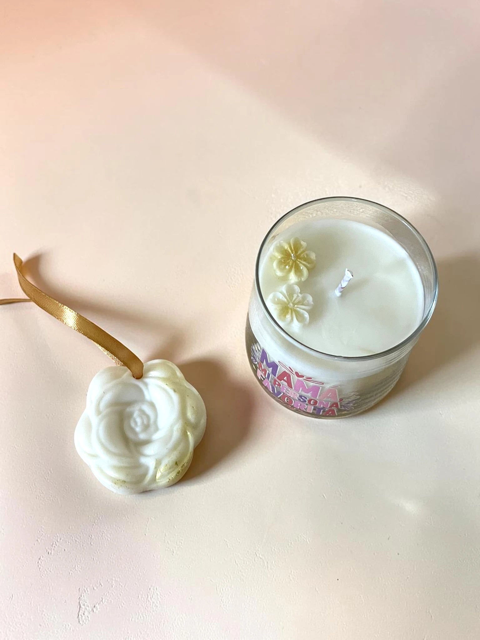 Regalo Día de la Madre | Pack vela aromática + ambientador natural Candela Rosa